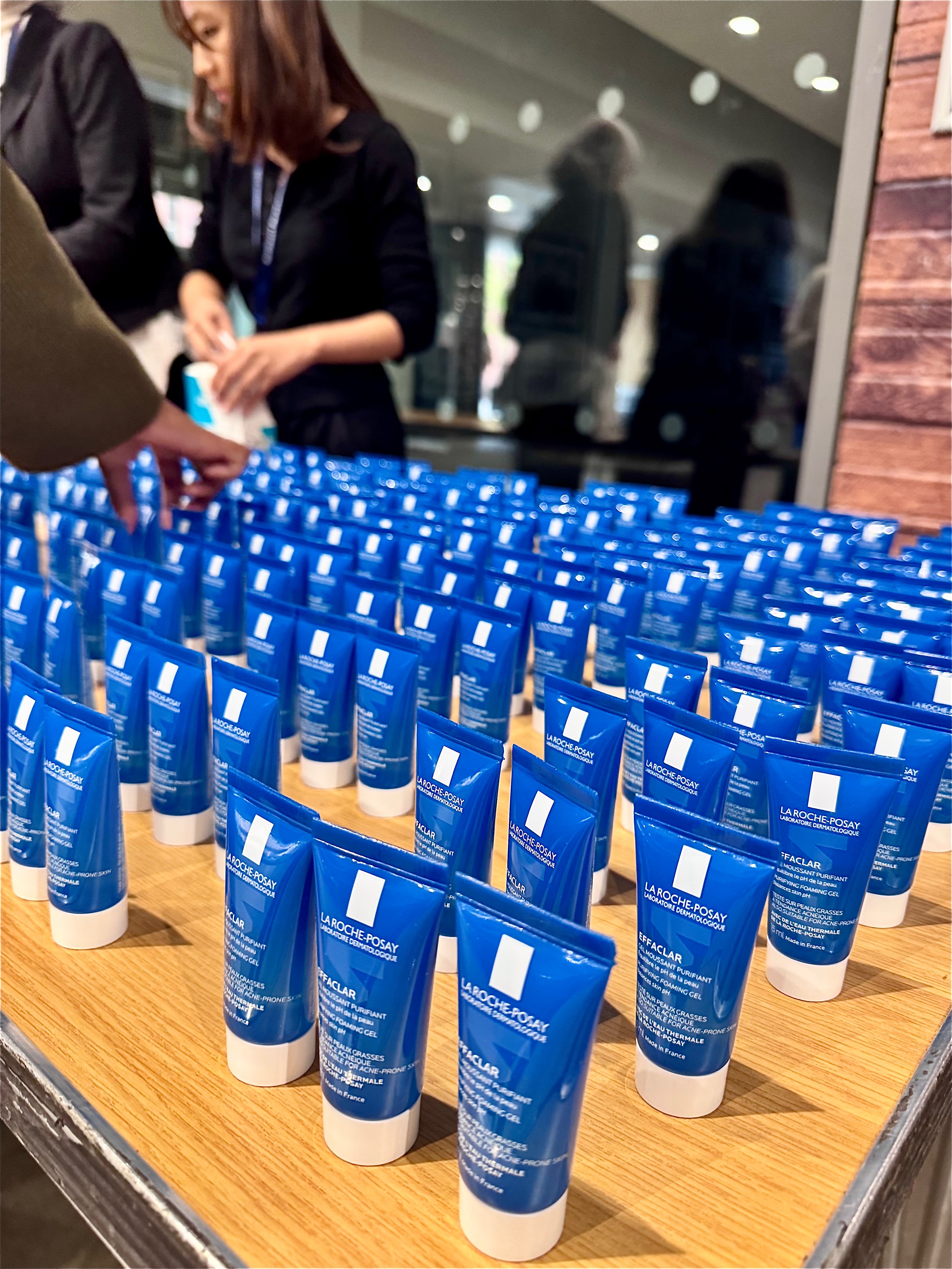 La Roche-Posay sponsor products
